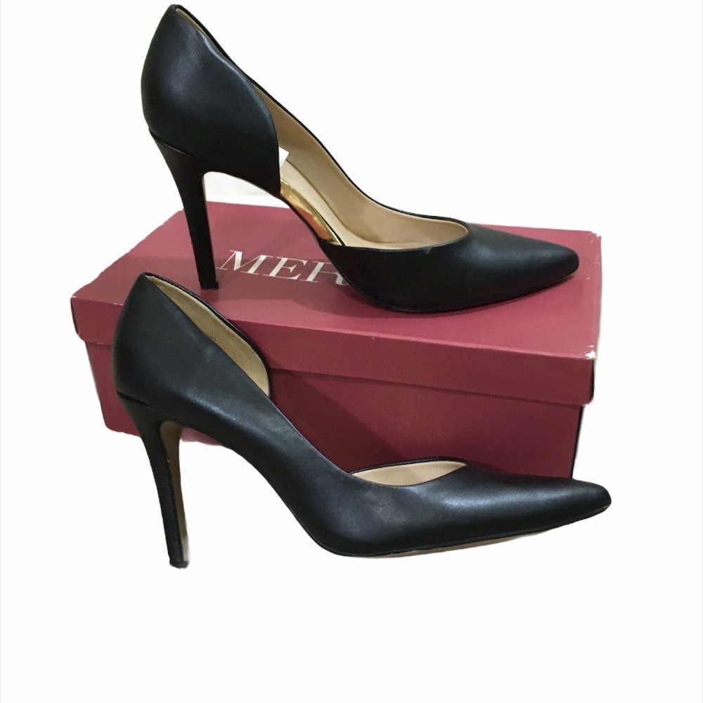 Merona Black Pointed Closed Toe Slip On Heels